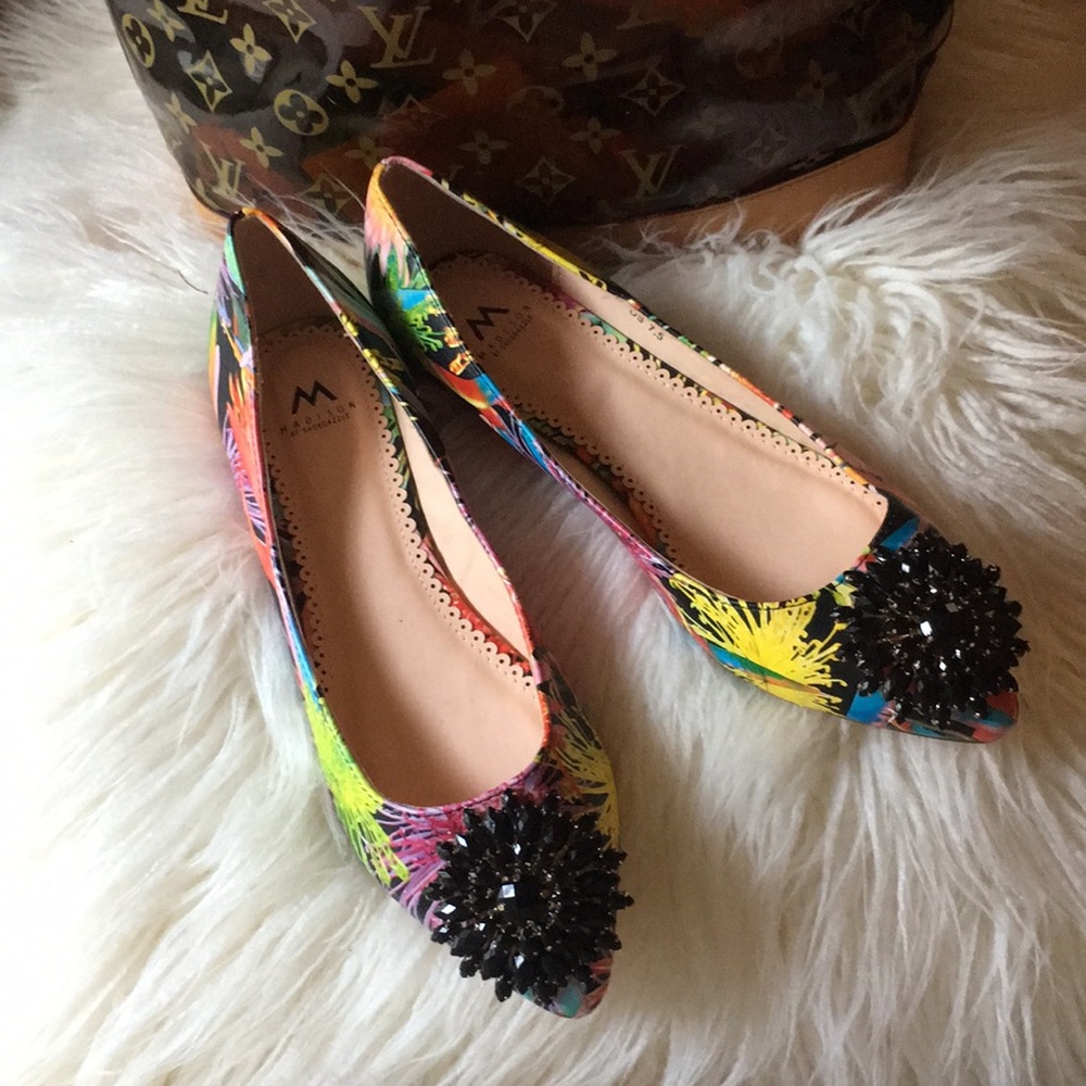 Shoedazzle Flower Splash Flats